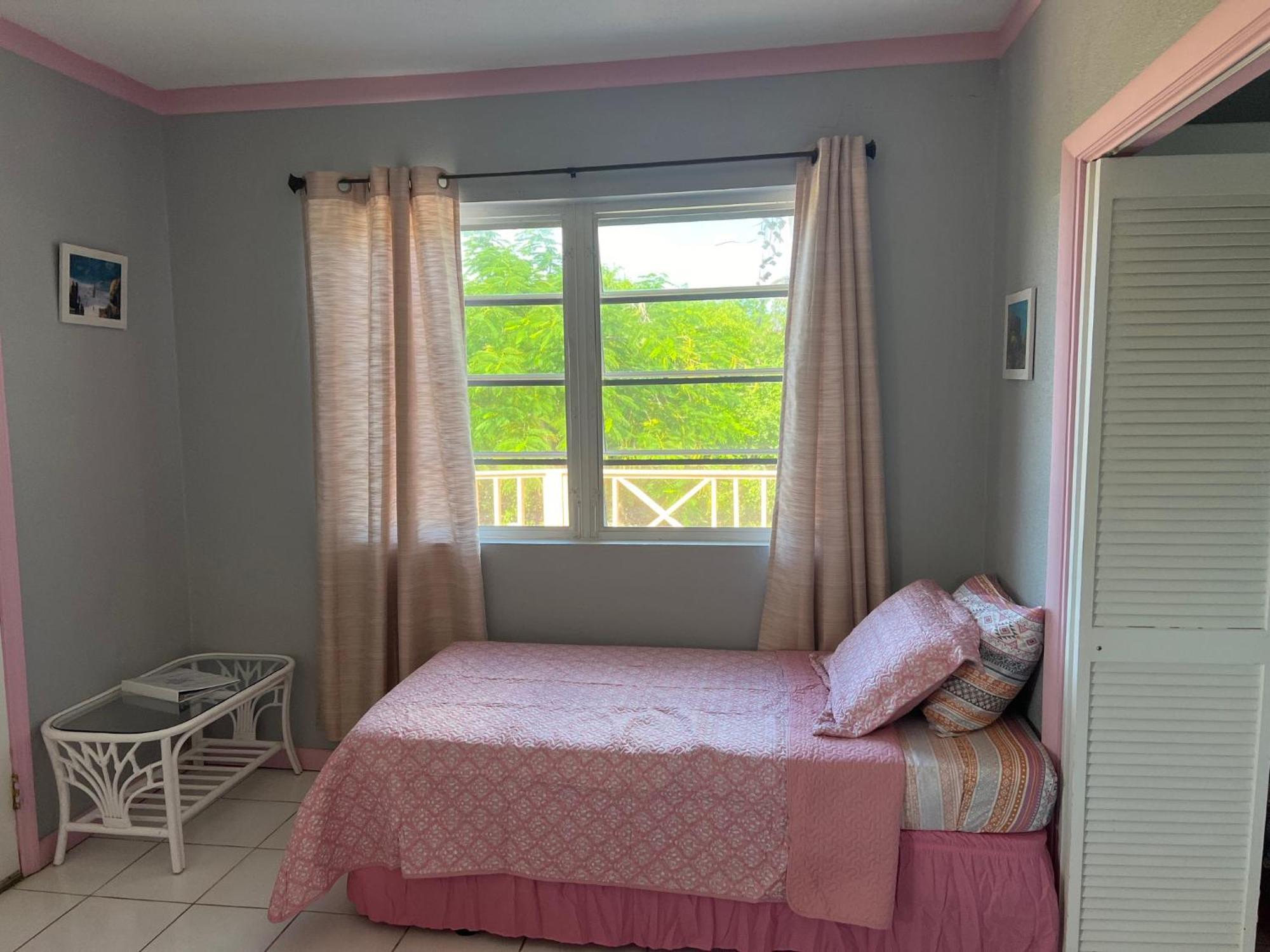 Turtles Nest Bahamas Apartment George Town Phòng bức ảnh